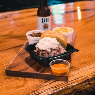 Memphis Hog Sandwich Combo