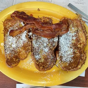 French Toast with a side of bacon