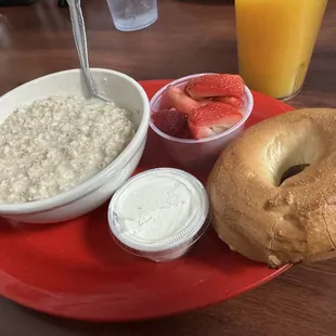 Oatmeal with Strawberries and Bagel