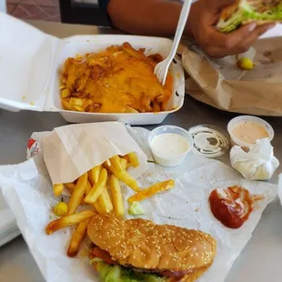 Burger and chili cheese fries  so good!!
