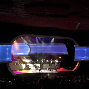 Boyz ll Men in concert