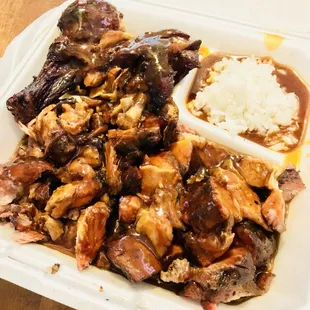 chicken and pulled pork plate