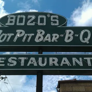 The PIG chopped hot sauce slaw