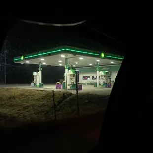 Store closed at 9:45 pm?