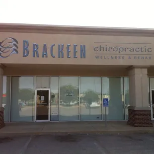 Brackeen Chiropractic store front