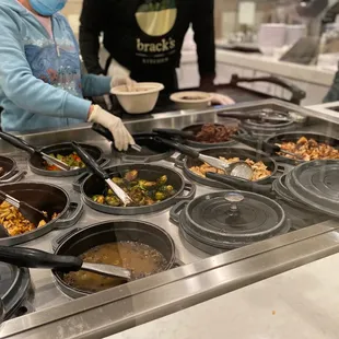 A display of Brack&apos;s good choices made for highlighted bowls.