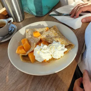 Cantaloupe crepe