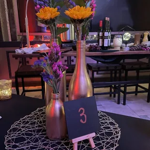 Simple yet elegant centerpieces