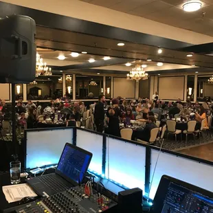 Silva Wedding Dinner at TorNino's with background music