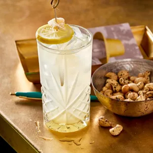 Weekend Picnic - Vodka, Ginger, Honey, Sprite