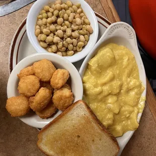 Chicken &amp; Dumplins w/zipper peas &amp; corn nibbles