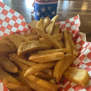 Yummiest steak fries! I have been eating at Brad&apos;s Pit for several years and it never disappoints.