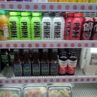 A lithe section to buy additional drinks or whatever