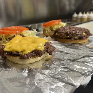 Baby Cheeseburger and Brady Cheeseburger