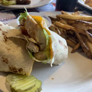 Great small town restaurant! Food was homemade and very good! Loaded tater tots with cheese &amp; bacon &amp; chicken bacon ranch wrap. Coming back!