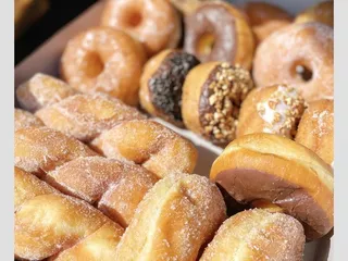 Janny's Donuts