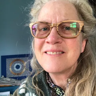 Ellen W.