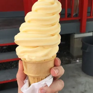 1 dolla cone
