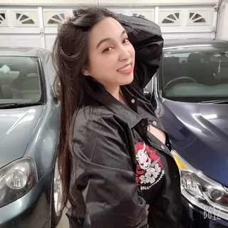 Vania C.