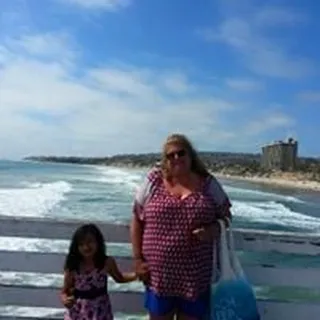 Mikki R.