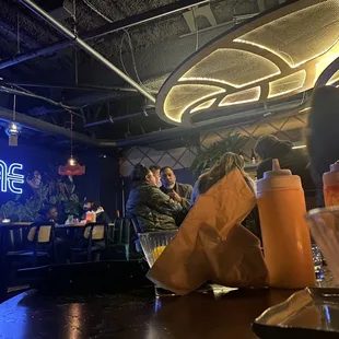 Come before the kitchen closes, but DO order the fries