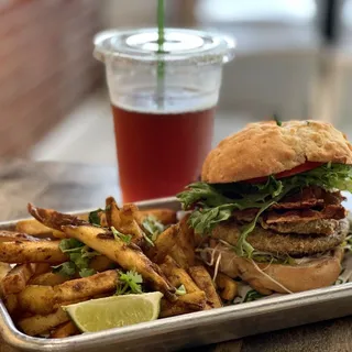 *Fried Green Tomato BLT Sandwich