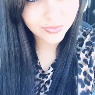 Nia R.