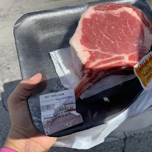 Cowboy cut is like 2.5&quot; thick! For $17.89!? Best price vs size in all Tampa. Everybody else sells this same steak for 30+