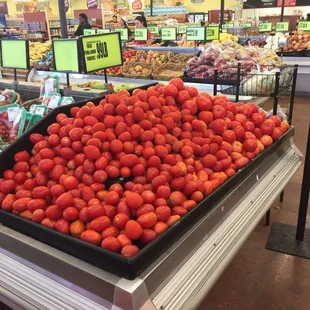 Tomatos