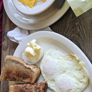 Bacon and eggs breakfast