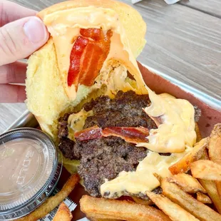 &quot;Bacon&quot; cheeseburger
