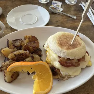 Egg sandwich