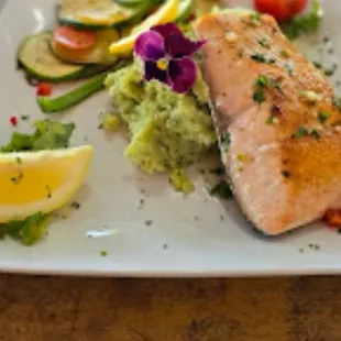 Grilled salmon