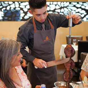 Alex slicing Picanha