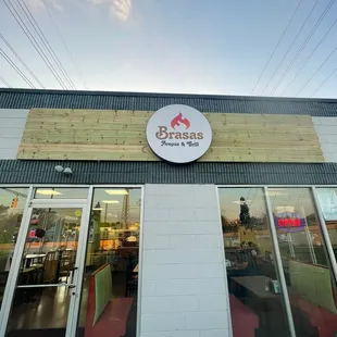 Yep it is beautiful!! new singn new location