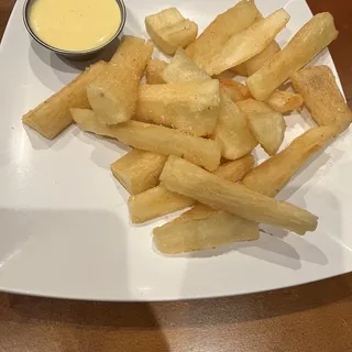 Yuca a la Huancaina