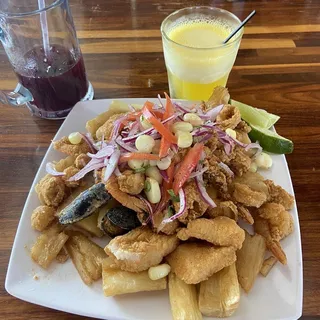 Jalea Con Mariscos