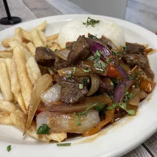 Lomo somewhat looked nice but tasted bad