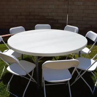 Round table with 8 chairs