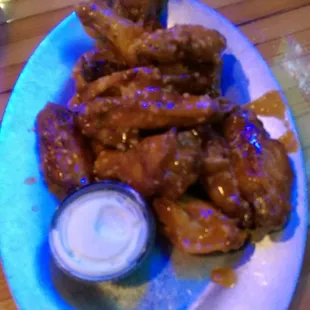 chicken wings and fried chicken, fried chicken wings, fried chicken, chicken, bbq wings, poultry, chicken wings, food, bbq chicken