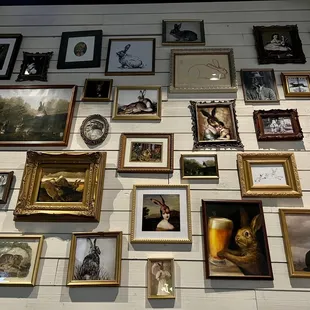 sushi and sashimi, interior