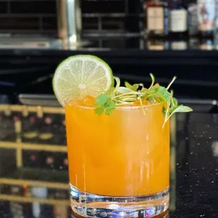 "El Conejo" - castigos blanco, carrot juice, lime, ginger, cilantro