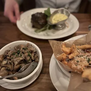 Tenderloin, Mushrooms, Steak Fries