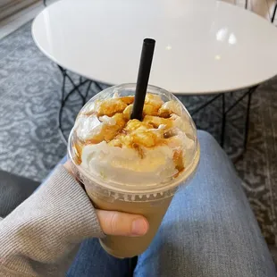 caramel frappe with caramel drizzle
