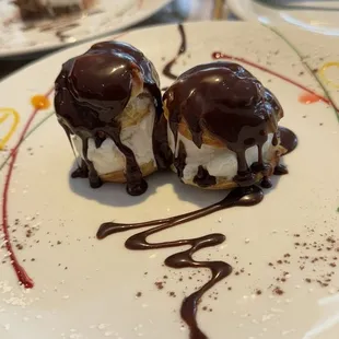 Profiteroles