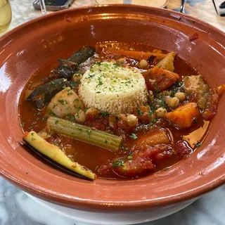 COUSCOUS AUX LEGUMES ET PIMENT D-ESPELLETTE