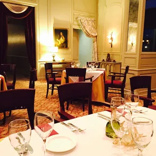 empty tables and chairs