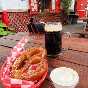 $5 Half Pint Dunkel/ $3 Pretzel / $3.90 Horseradish Dip - Happy Hour Y&apos;all!