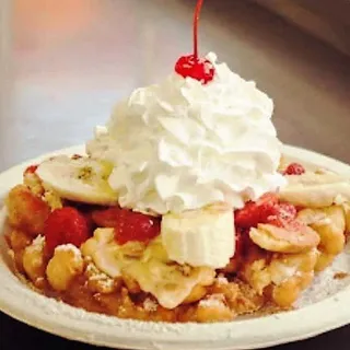 Banana Pudding Funnel Cake