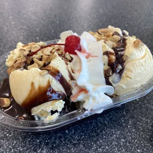 Molten lava cake sundae